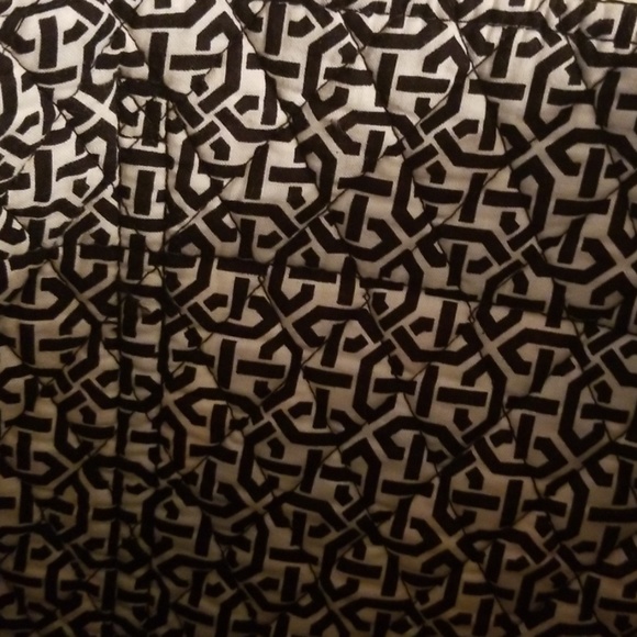 VERA BRADLEY Dogwood quilted purse! - Picture 5 of 7